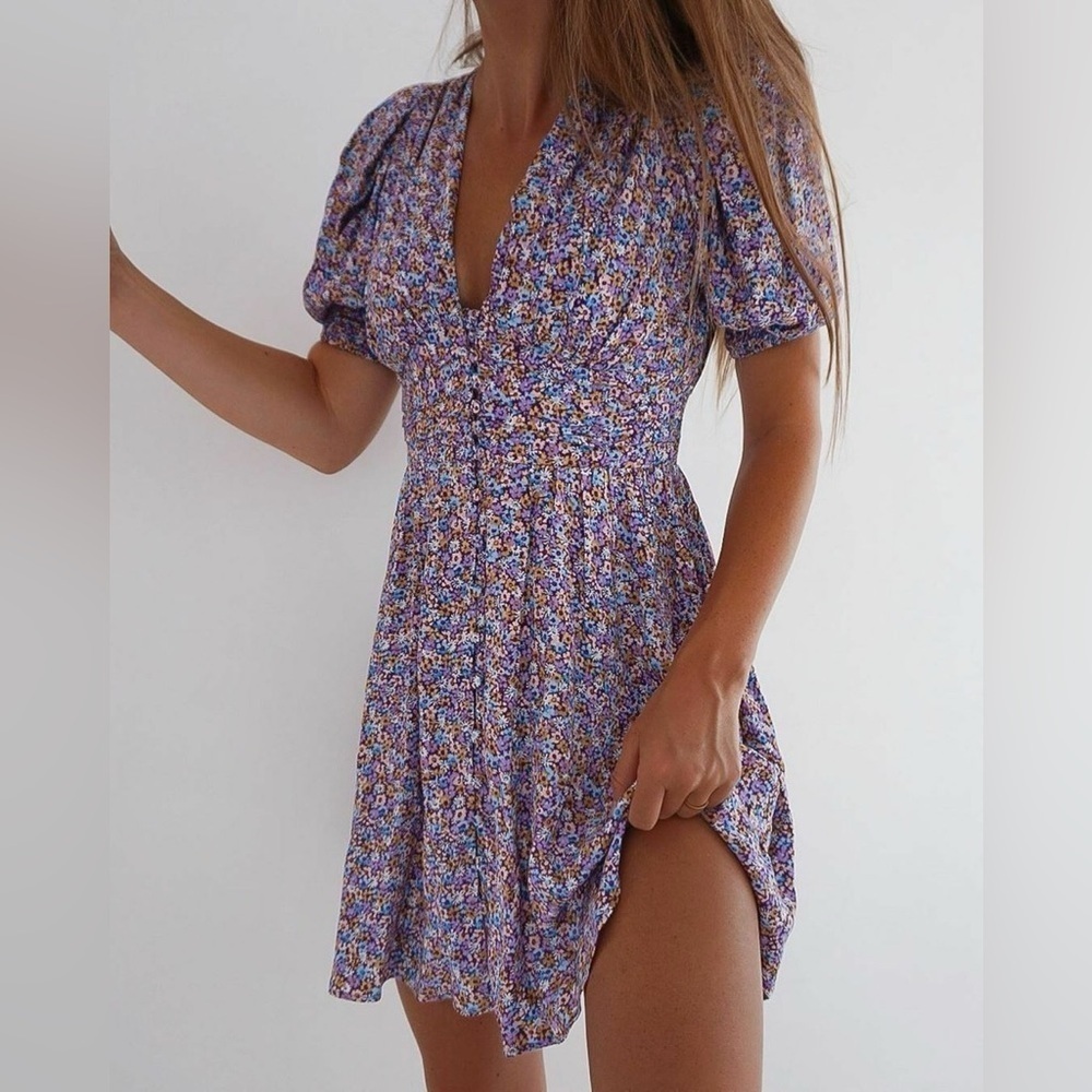 Zara Floral Print Dress Pads Purple Lilac Bloggers S ditsy viscose deep v neck